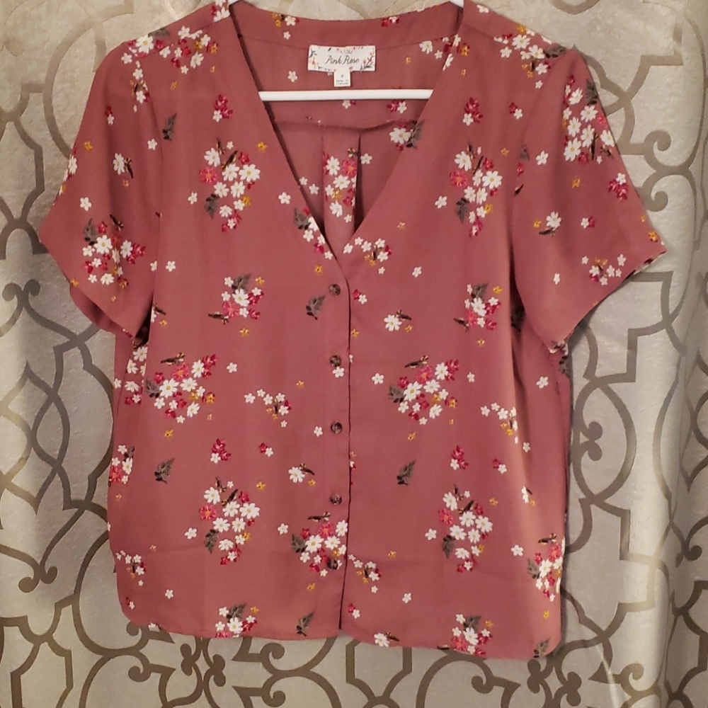 NWOT Beautiful pink flowery blouse